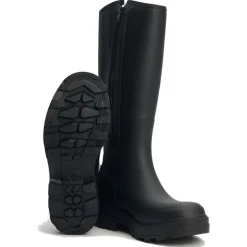 Halla Black