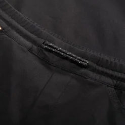 Massone Shorts Men Black