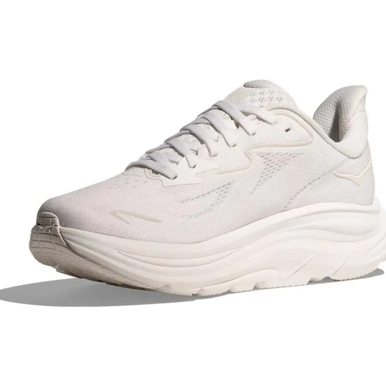 M Clifton 10 White/White