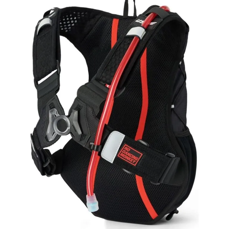 Outlander 10L Hydration Pack Black