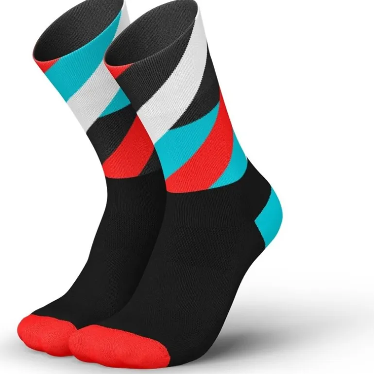 Running Peaks Short Black Cyan Inferno