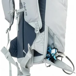 Taka 30L Pack Glacier Grey