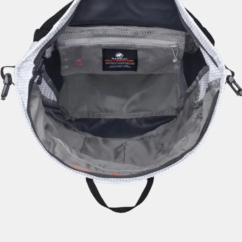 Trion 28 White/Black