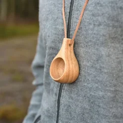 Träkåsa Med Halsrem